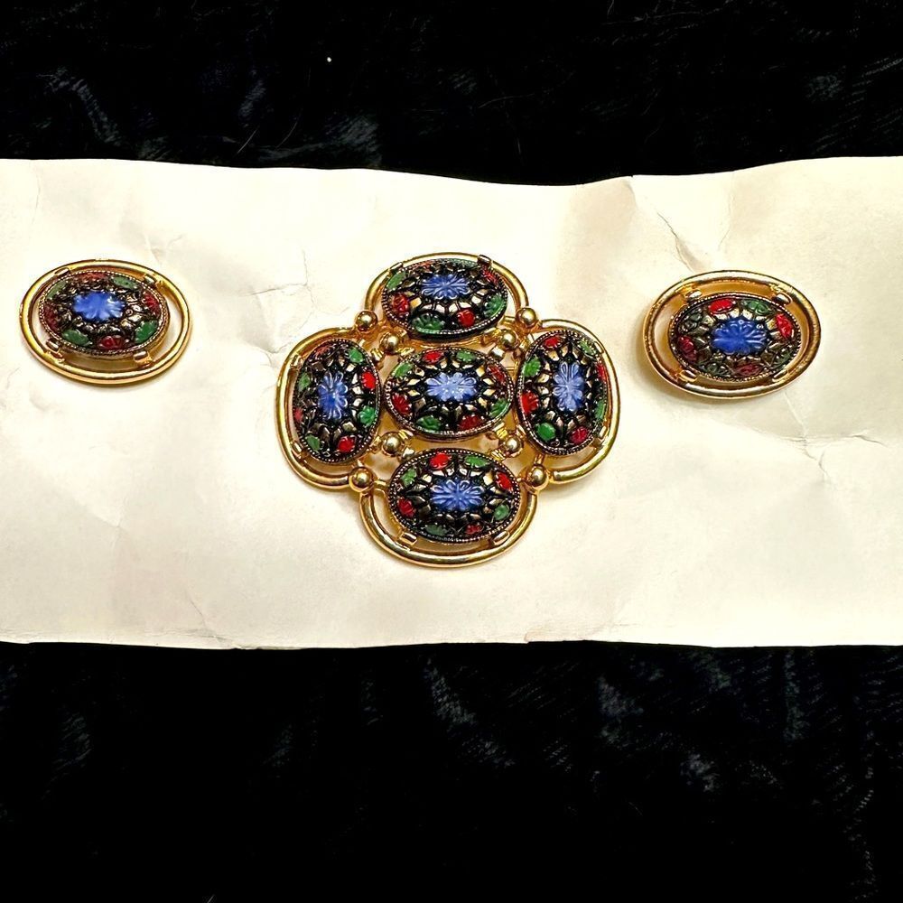 Sarah Coventry light of the east pin and clip-on earrings